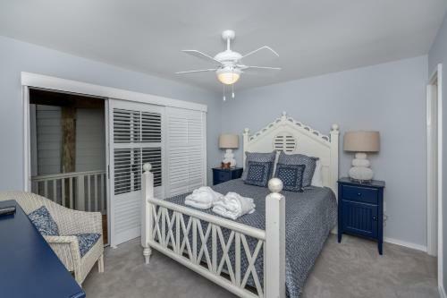1120 Duneside Villa