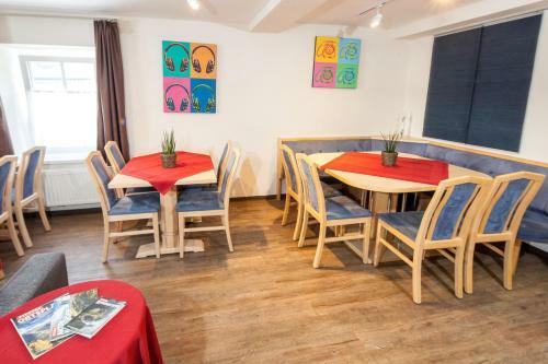 Rutsche Hostel