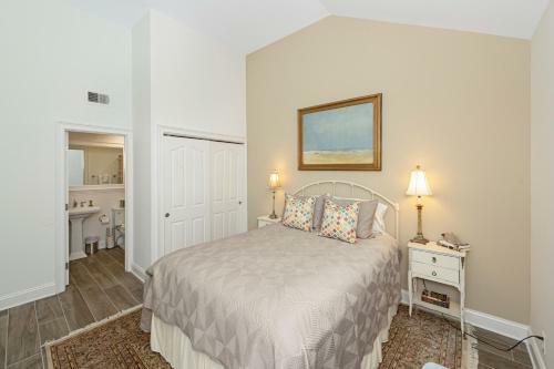5132 Windswept Villa