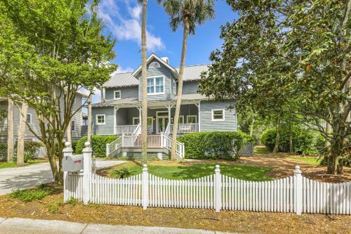 20 Atlantic Beach Court