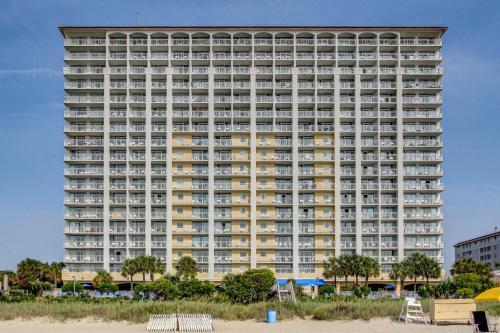 Aparthotel Oceanfront Condo Camelot By The Sea