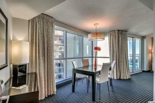 Apartamento New Ocean Front Corner Unit