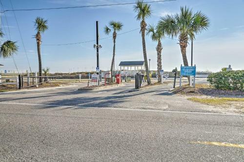 Surfside Beach Home With Pool Access-walk To Beach!