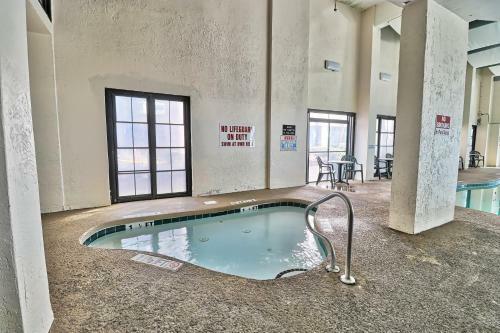 Aparthotel Suites At The Beach