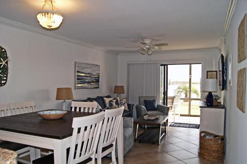 Apartamento Sea Cloisters 104e Condo