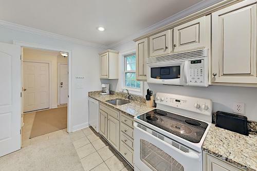 New Listing! Oceanside Village Beach Home With Pool Home