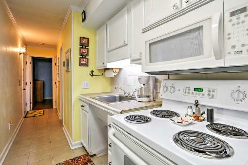 Apartamento Breezy Seaside Condo Near Myrtle Beach Attractions