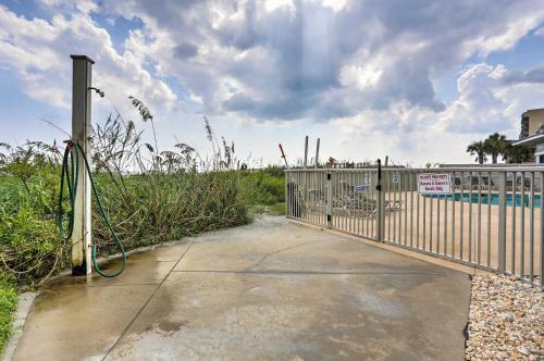 Apartamento Breezy Seaside Condo Near Myrtle Beach Attractions