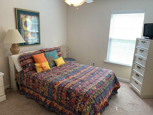 Summer's Den Home