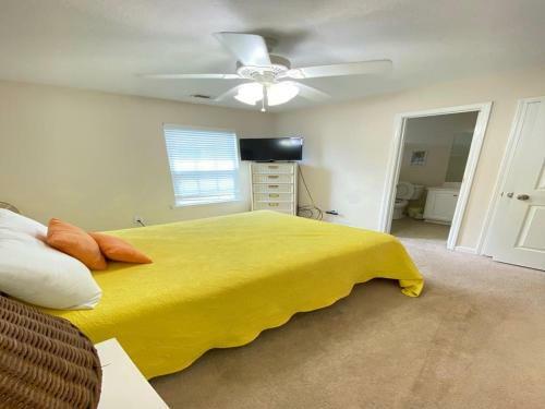 Summer's Den Home