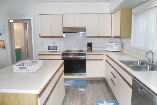 4510 Seaview Street Nmb Home