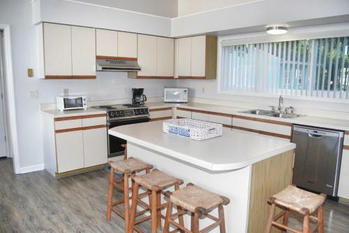 4510 Seaview Street Nmb Home