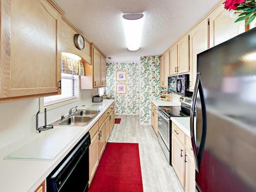 1027 North Sea Bridge Court Home