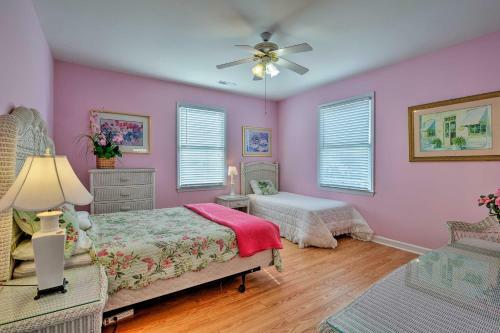 Oceanfront Oasis With Sundeck 12 Mi To Myrtle Beach