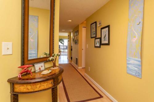 L 212 Harbor Island Condo
