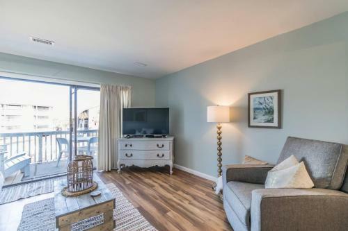 Harbor Island E204