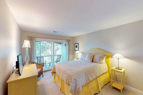 2123 Bay Point
