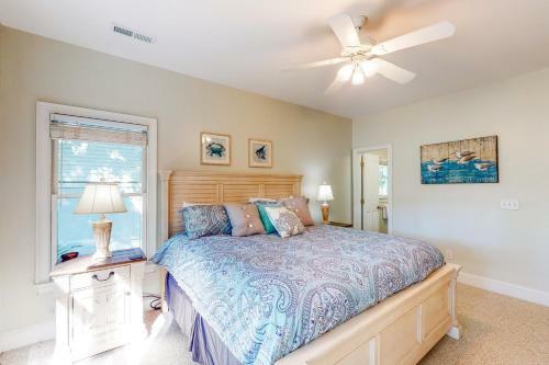 3074 Baywood