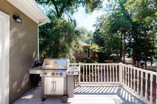 3074 Baywood