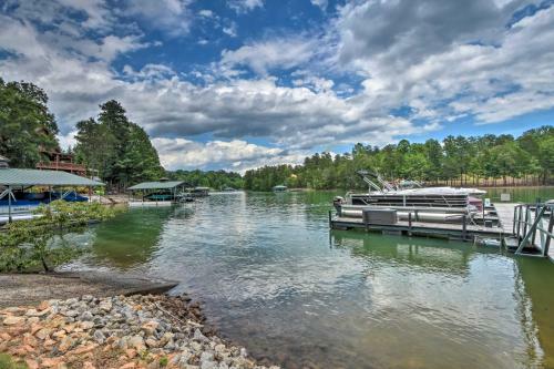 Spacious Family Retreat Steps To Lake Keowee