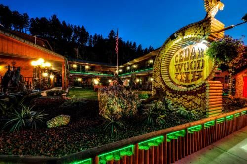 Hotel Cedar Wood Inn
