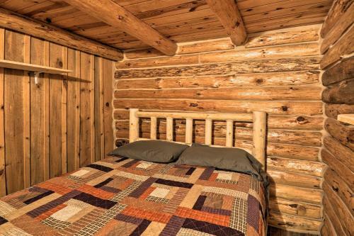 Custom Belle Fourche Cabin Big Group Retreat