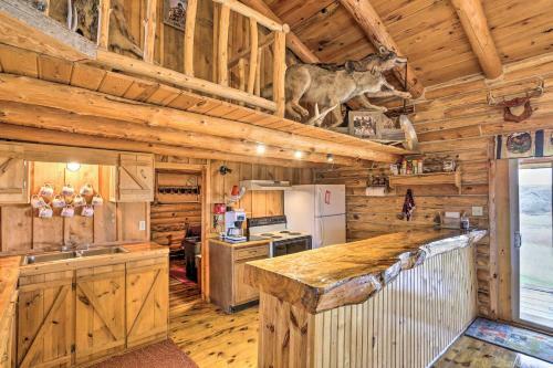 Custom Belle Fourche Cabin Big Group Retreat