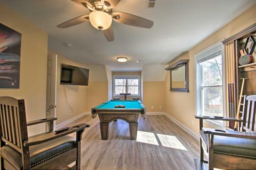 Newly Built Lakefront Home With Dock And Kayaks!