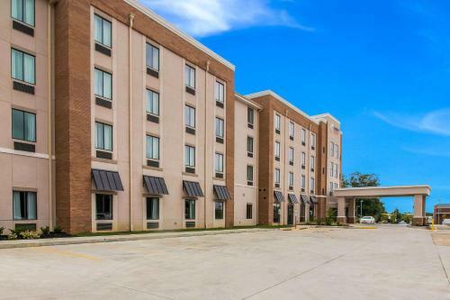 Hotel Comfort Suites