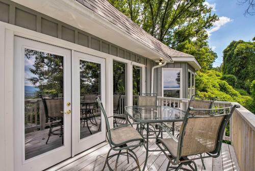 Upscale Chattanooga Home On Missionary Ridge!