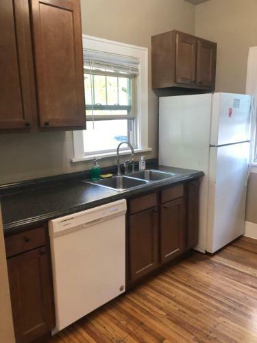 Exclusive Home Perfectly Situated For All Guests!!