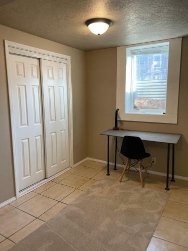 Exclusive Home Perfectly Situated For All Guests!!