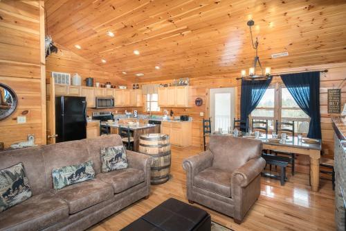 A Wolf's Den Cabin