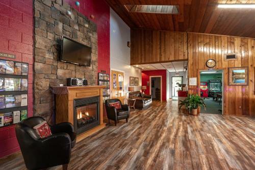 Hotel Crown Resorts At Lake Tansi East