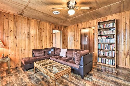 Remodeled Lakefront Dandridge Home With Deck And Dock!
