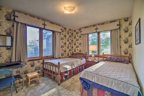 Lakefront Dayton Home With Great Views And Dock!