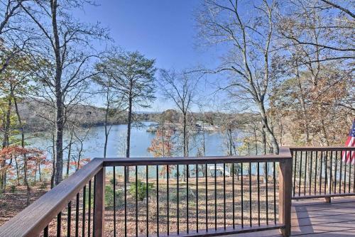 Lakefront Dayton Home With Great Views And Dock!