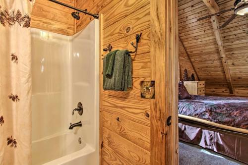 Secluded Smoky Mountain Retreat With Wraparound Deck!