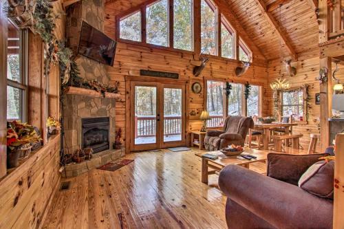 Secluded Smoky Mountain Retreat With Wraparound Deck!