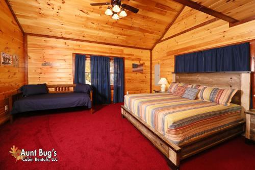Splash N' Play #524 By Aunt Bug's Cabin Rentals