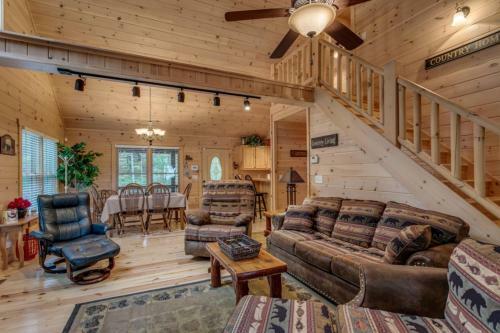 Country Dreams- Mtn View Near Ocoee River