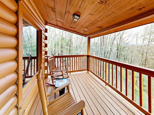 Dove?s Nest - Charming Cabin Cabin