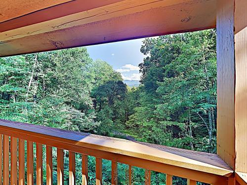 Dove?s Nest - Charming Cabin Cabin