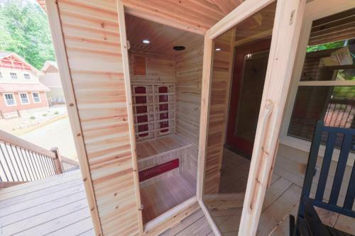 Lap Of Luxury Chalet