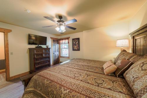 Lap Of Luxury Chalet