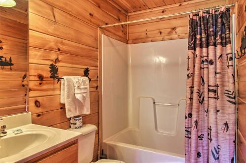 Expansive Cabin In Gatlinburg With Luxury Amenities!