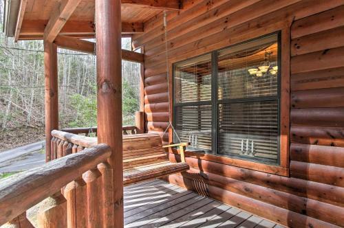 Gatlinburg High End Cabin: Hot Tub, Pool Table, And More!