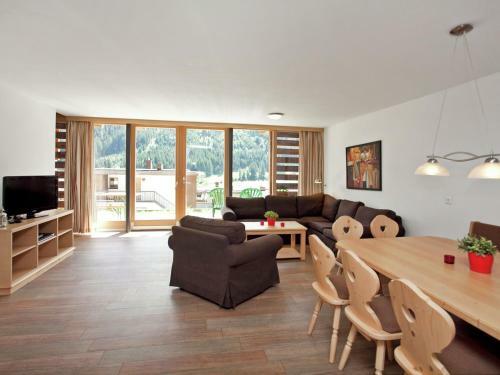 Holiday Home Drive In Chalet 2