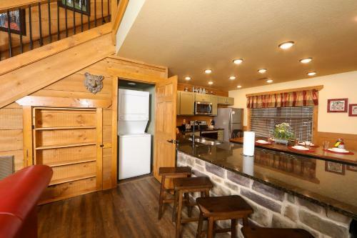 Ivie Holler Chalet