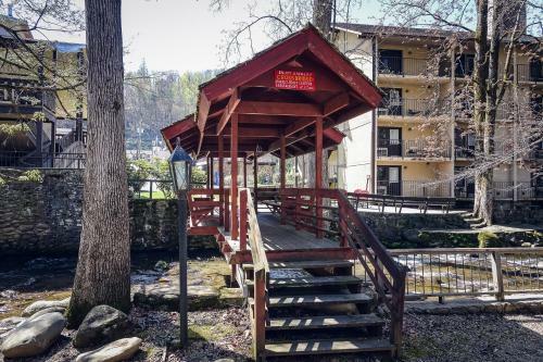 Hotel Carr's Northside Cottages